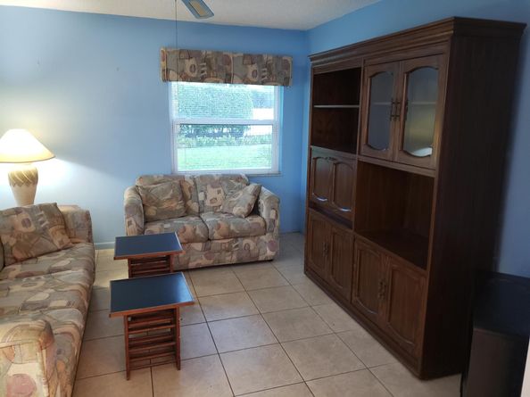 5020 Petal Place A, Delray Beach FL 33484