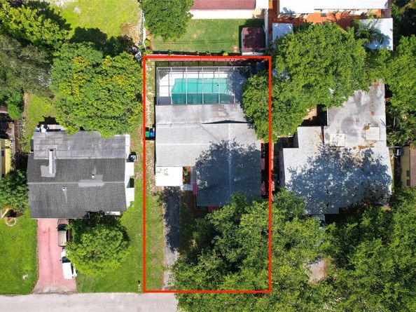 3007 SW 67th Way, Miramar FL 33023