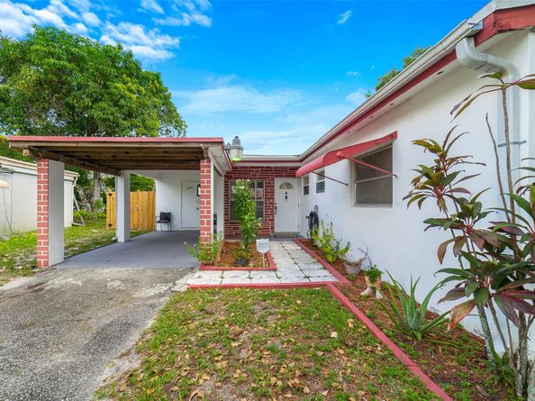 3007 SW 67th Way, Miramar FL 33023