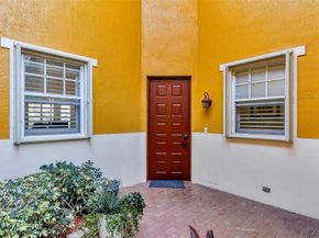 5782 NW 119th Dr, Coral Springs FL 33076