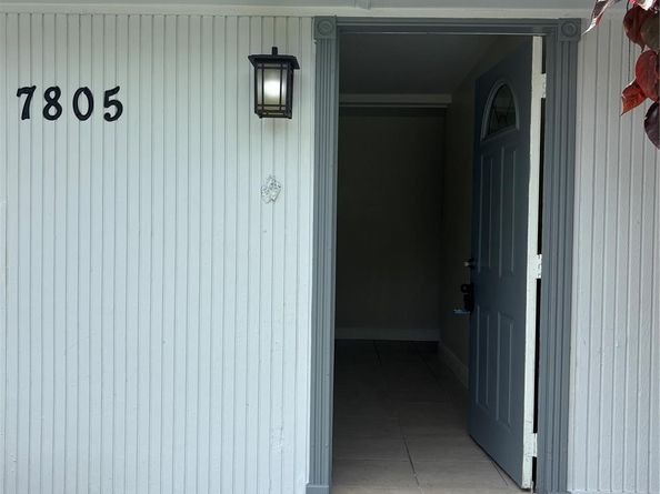 7805 NW 70th Ave, Tamarac FL 33321