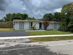 7805 NW 70th Ave, Tamarac FL 33321
