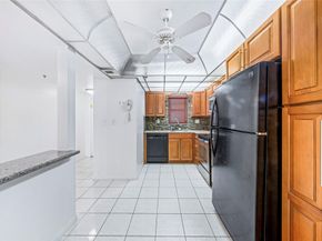 3150 W Rolling Hills Cir 210, Davie FL 33328