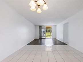 3150 W Rolling Hills Cir 210, Davie FL 33328