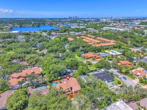 3231 N 38th St, Hollywood FL 33021