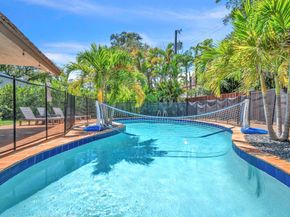 3231 N 38th St, Hollywood FL 33021