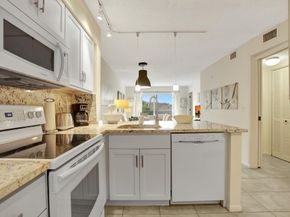 2230 N Cypress Bend Dr 306, Pompano Beach FL 33069