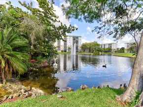 2230 N Cypress Bend Dr 306, Pompano Beach FL 33069
