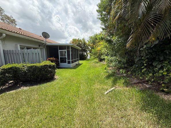 1203 SW 48th Ter, Deerfield Beach FL 33442