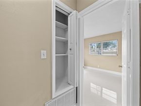 2025 NW 38th St, Oakland Park FL 33309
