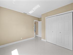 2025 NW 38th St, Oakland Park FL 33309