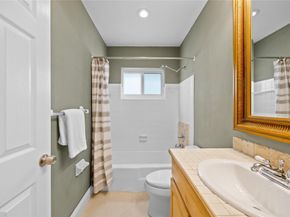 2025 NW 38th St, Oakland Park FL 33309