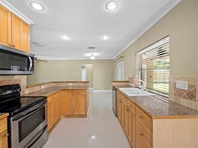2025 NW 38th St, Oakland Park FL 33309