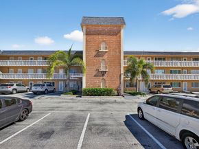 131 Doolen Court 304, North Palm Beach FL 33408