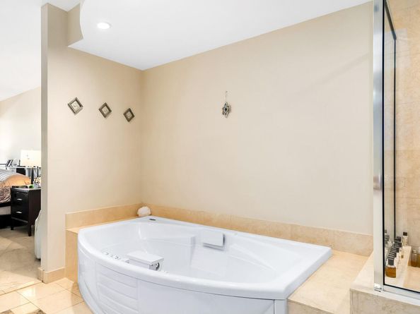 18911 Collins Avenue 506, Sunny Isles Beach FL 33160