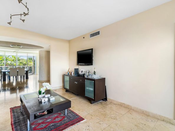18911 Collins Avenue 506, Sunny Isles Beach FL 33160