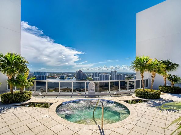 18911 Collins Avenue 506, Sunny Isles Beach FL 33160