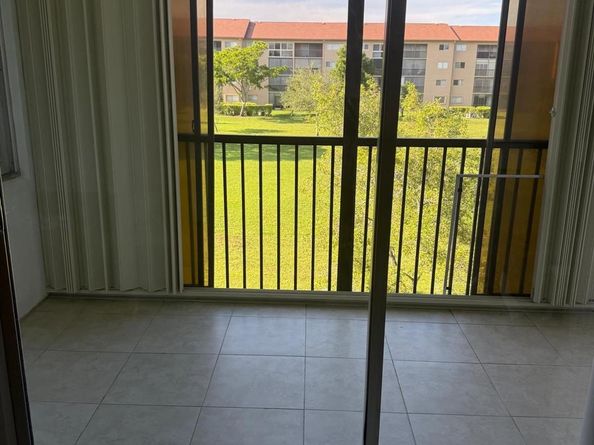 12551 SW 16th Ct. 306C, Pembroke Pines FL 33027