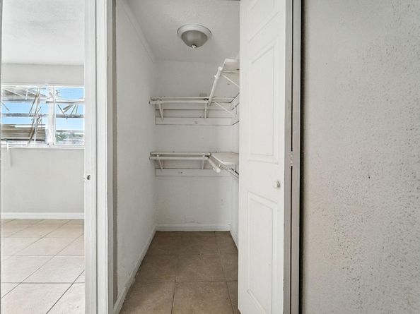 3196 N Seacrest Blvd, Boynton Beach FL 33435