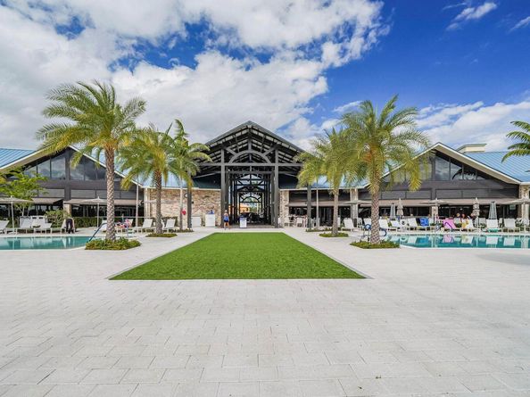 13867 Eastpointe Way, Palm Beach Gardens FL 33418