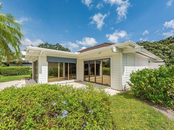 13867 Eastpointe Way, Palm Beach Gardens FL 33418