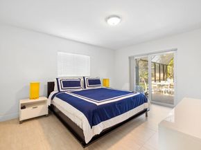 5921 SW 17th Ct, Plantation FL 33317