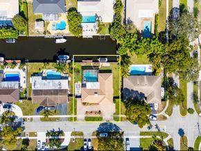 5921 SW 17th Ct, Plantation FL 33317