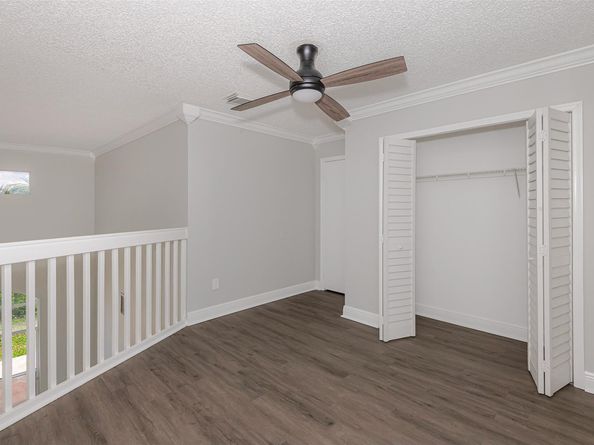 1040 NW 191st Ave, Pembroke Pines FL 33029