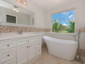 1040 NW 191st Ave, Pembroke Pines FL 33029