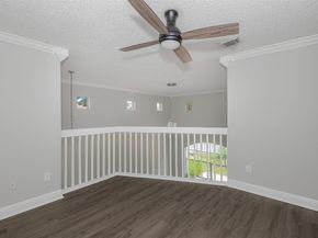 1040 NW 191st Ave, Pembroke Pines FL 33029
