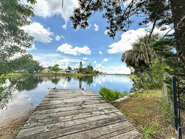 9444 NW 46th St, Sunrise FL 33351