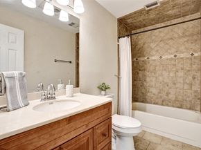 9444 NW 46th St, Sunrise FL 33351