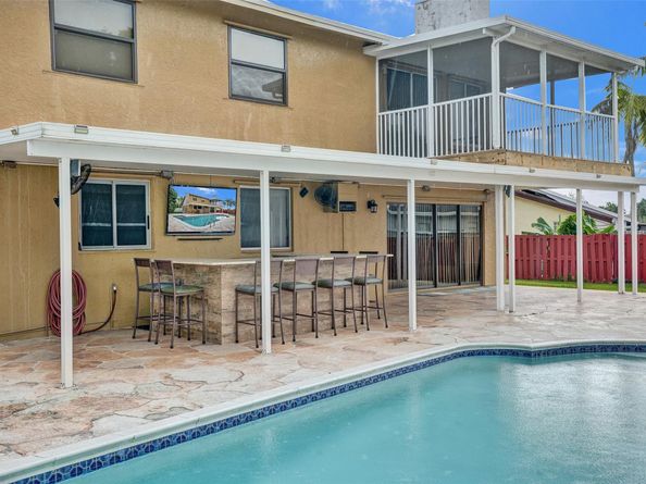 9444 NW 46th St, Sunrise FL 33351