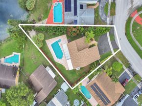9444 NW 46th St, Sunrise FL 33351