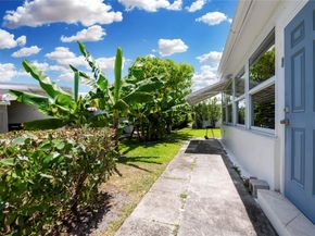 220 S Golf Blvd, Pompano Beach FL 33064