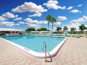 220 S Golf Blvd, Pompano Beach FL 33064