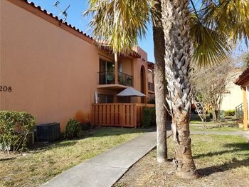 7208 Fairway Dr
