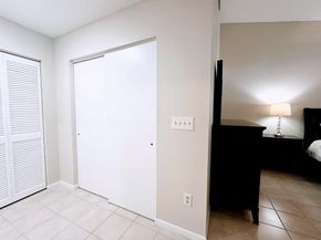 9202 NW 9th Ct 9202, Plantation FL 33324