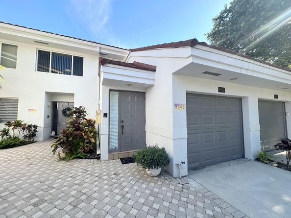 9202 NW 9th Ct 9202, Plantation FL 33324