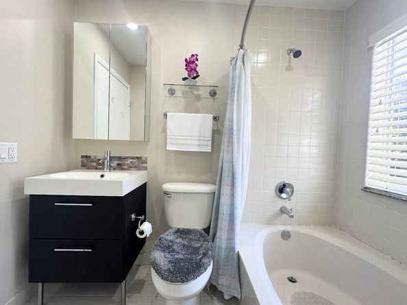 9202 NW 9th Ct 9202, Plantation FL 33324