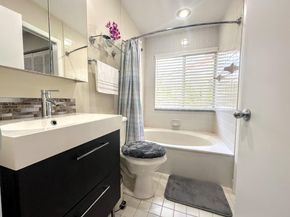 9202 NW 9th Ct 9202, Plantation FL 33324