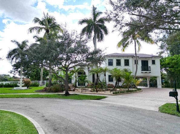 2931 SW 139th Ter, Davie FL 33330