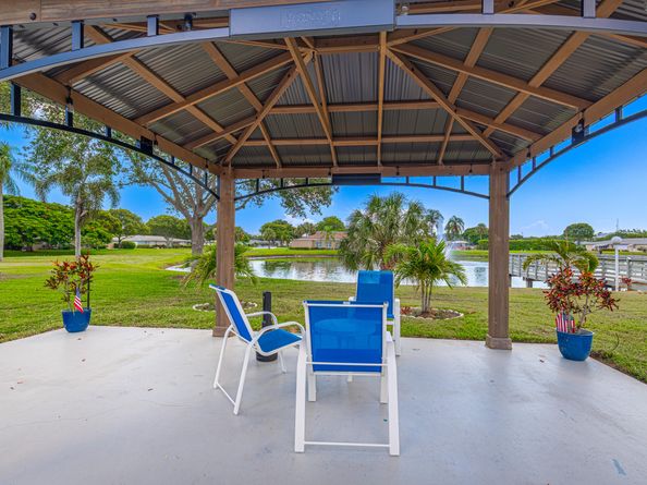 180 High Point Terrace E C, Delray Beach FL 33445