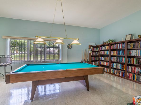 180 High Point Terrace E C, Delray Beach FL 33445
