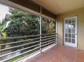 120 Sparrow Drive 314, Royal Palm Beach FL 33411