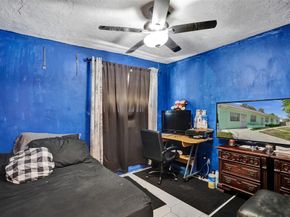 57 NW 68th St, Miami FL 33150