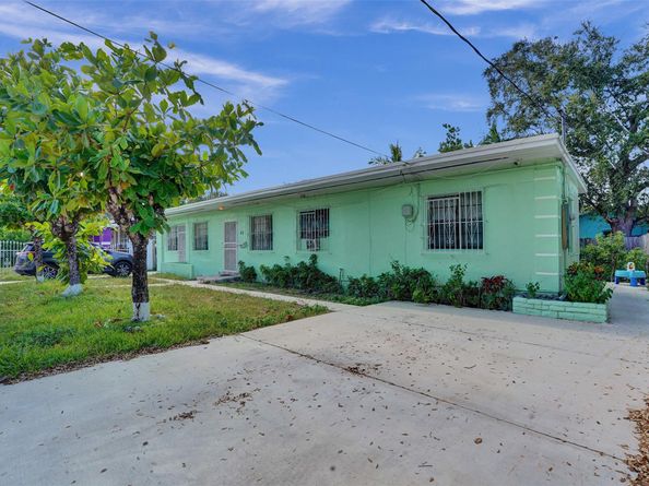 57 NW 68th St, Miami FL 33150