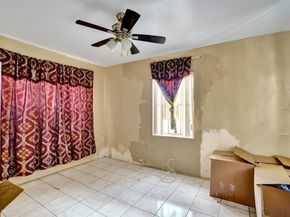 57 NW 68th St, Miami FL 33150