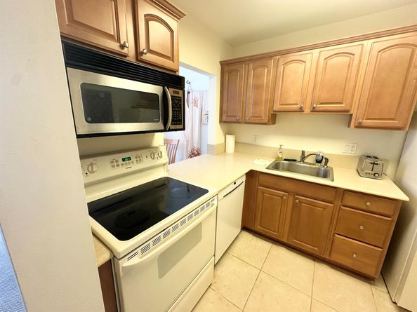 5501 NW 2nd Avenue 208, Boca Raton FL 33487