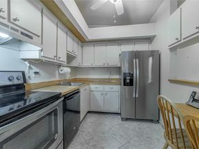 7612 Ashmont Cir 7612, Tamarac FL 33321